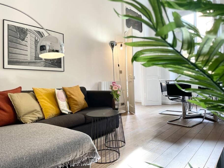 Homelivia, Vieux Nice, De Charme, Clim Balcon Apartment *