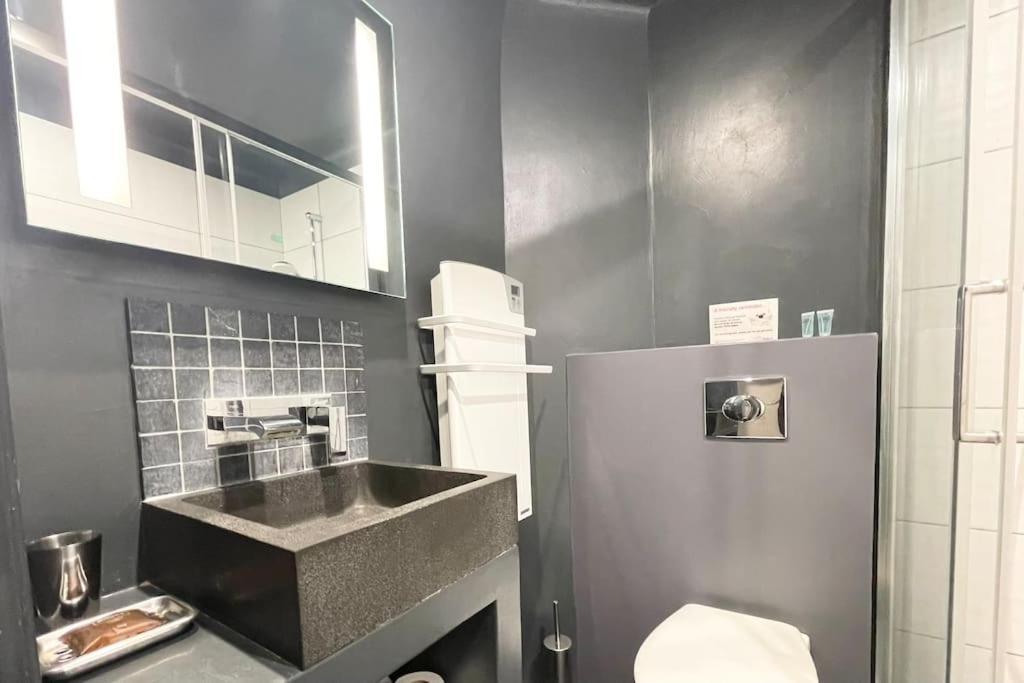 Homelivia, Vieux Nice, De Charme, Clim Balcon Apartment *